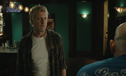 Cobra Kai S03E01 Následky HD 1080p DD+ 5 1 cz mkv