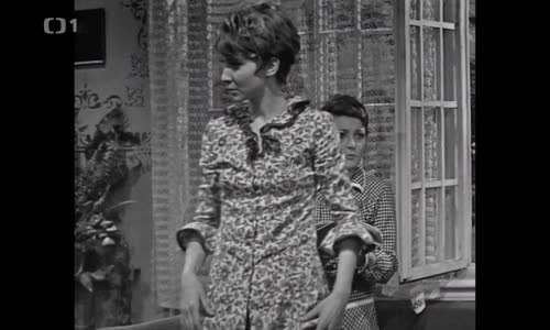 Taková normální rodinka - 4 Výročí (1971) (1080p) mp4