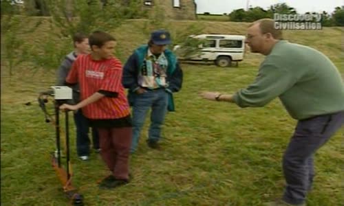 Time Team S02E05 - Medieval Dining Hall (Hylton Castle, Sunderland) avi