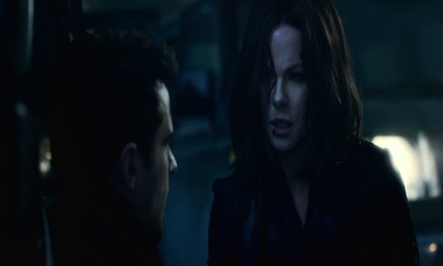 Underworld - 5 - Krvavé války - (Hrají Kate Beckinsale, Theo James)(2016) CZ dab leg mkv