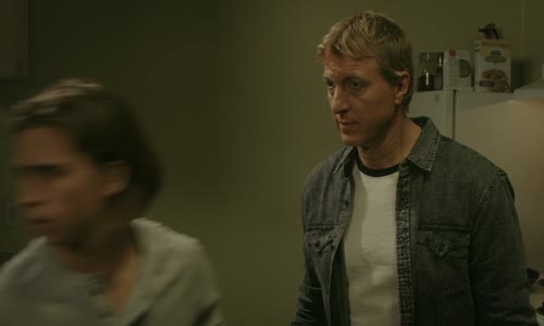 Cobra Kai S02E10 Žádné slitování HD 720p DD+ 5 1 cz mkv