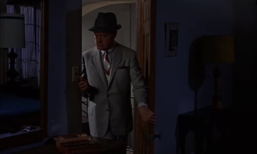 Osm na útěku WEB-DL CZ 1967 1080p mkv