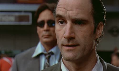 Protiúder (Arnold Schwarzenegger,Francesca Neri,Elias Koteas-2002 Akční-Thriller-Bdrip 1080p ) Cz dabing+titulky mkv