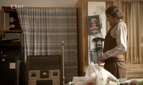 Divadlo Sklep: Böhmen und Mähren - 1 (2015) (1080p) mp4