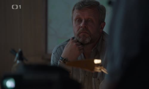Devadesátky S01E03 - Kleopatra (2022) mkv