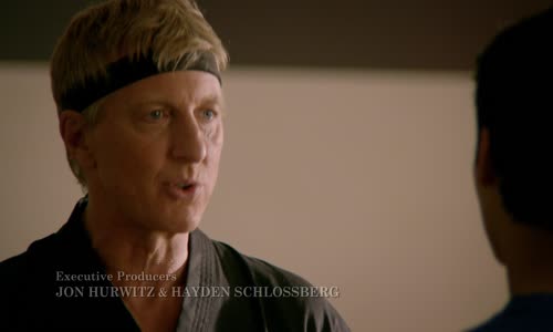 Cobra Kai - S01E02 - (2018) CZ dab - Udeř první mkv