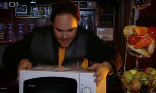 Nejlepší trapasy - Žárovky,Cyklista,Automat, Hrobníci_720p mp4