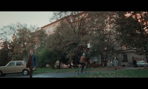 Vlny (2025) CZ  1080p  mp4