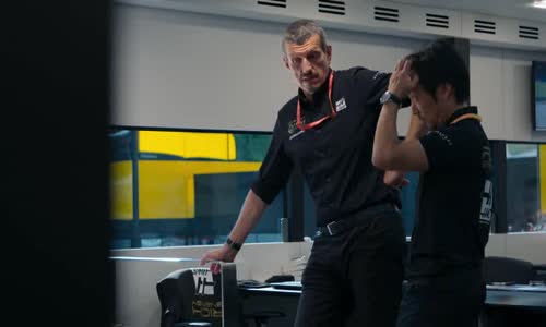 F1 Touha po vítězství S07E09 Pod novým vedením avi
