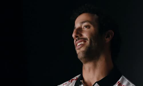 F1 Touha po vítězství S07E08 Ostré lokty avi