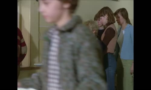 Dívka s mušlí 1980 HD 1080p cz mkv