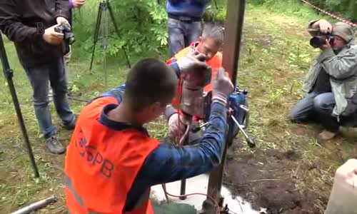 badatele net (Badatelské akce) - Překvapivé odhalení - Kdo straší v Čachtickém podzemí avi