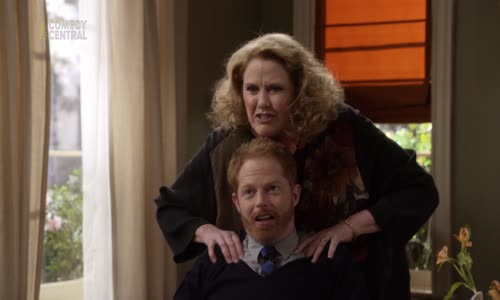 Modern Family S02e09 mkv