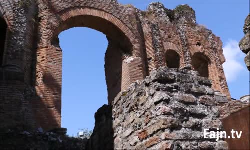 Cestování - Navštivte perlu Sicilie - město Taormina avi