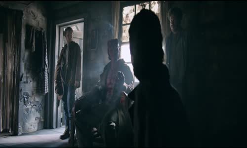 Hellboy - Krivak (WEBRip) (CZ avi