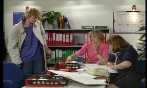 The Brittas Empire - S02E01 - Back from the Dead avi
