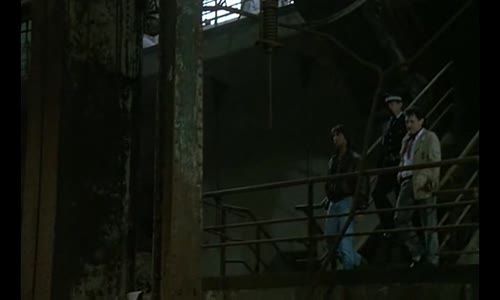 NEBUDTE POLICAJTA 1988 (Let Sleeping Cops Lie (Ne Réveillez Pas Un Flic Qui Dort) 93 min Alain Delon, Michel Serrault) avi
