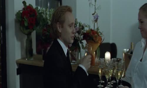 Lovci hláv (Lovci hlav) (2011) CZ dabing (720x304) (1 40 06h) mp4