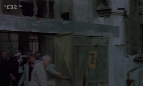 Nebuďte policajta (1988),Alain Delon mp4