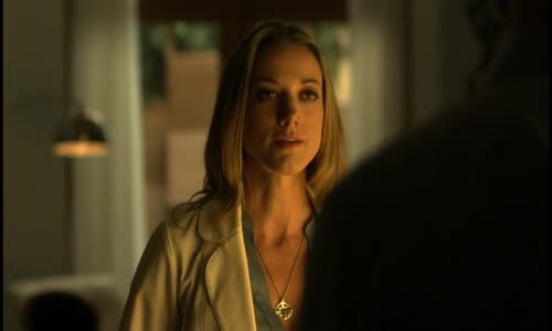 Dívka odjinud S03E09 Obřad (Lost Girl) 480p Cz avi