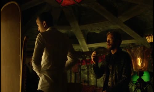 Dívka odjinud S03E12 Ať žije Hale (Lost Girl) 480p Cz avi