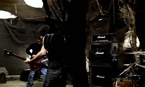 Puddle of Mudd - Away from Me (Official Video) mp4