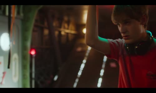 Pěkná banda (2024) S01E06 CZ dab 1080p - Zrádce mkv