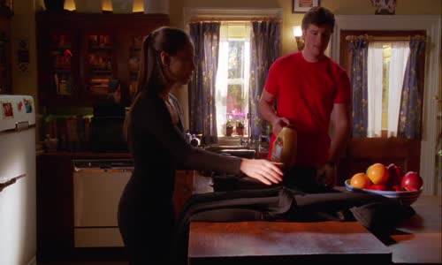 Smallville S07E11 Svůdkyně (2007) CZdab H265 mkv