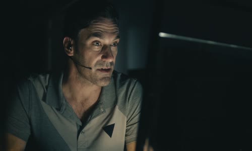 Černé zrcadlo S02E04 (007) (2014 FHD) Bílé Vánoce (SƊ) mp4