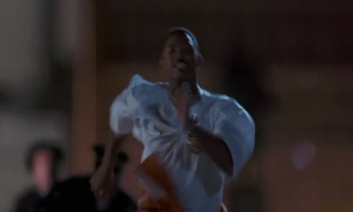 Muži v černém (Tommy Lee Jones,Will Smith,Linda Fiorentino,Vincent D_Onofrio-1997 Komedie-Sci-Fi-Akční-Bdrip 1080p ) en+Cz dabing mp4