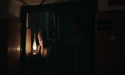 Amerikán Amerikatsi 1080p WEB DL x264 AC3 5 1 HY CZ 2022 mkv