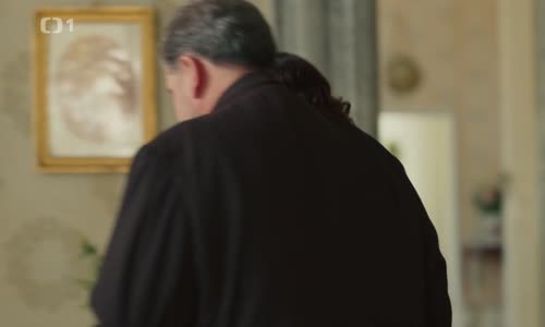 První republika S03E09 (045) (2018 FHD) Díl devátý (SƊ) mp4