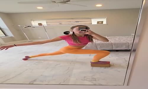 Quick stretch break! #flexibility mp4