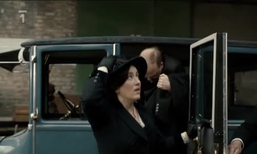 Titanic (2012) 01 DVB-TRip CZ - SvE avi