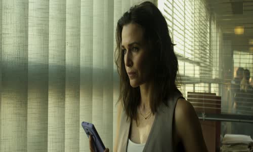 Memento Mori S02E05 The Hunt 1080p AMZN WEB-DL DD 5 1 H 264-playWEB mkv