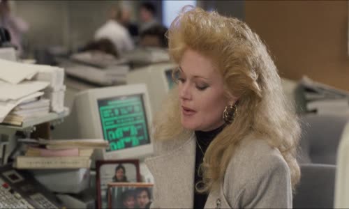 Uma Secretária de Futuro (1988) 1080p BluRay Dual Áudio mkv