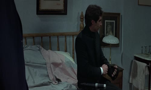James Bond-1987 Dech života (Timothy Dalton,Maryam d'Abo) eng+cz dab ,eng+cz ttl mkv
