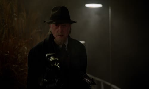 Agresivní virus S02E03 - Pevnost (2015) horor fantasy thriller czdab mkv