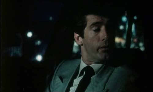 STRACH V NEW YORKU 1984 (ENG Dab - CZ T ) (Fear City 93 min Tom Berenger, Melanie Griffith) avi