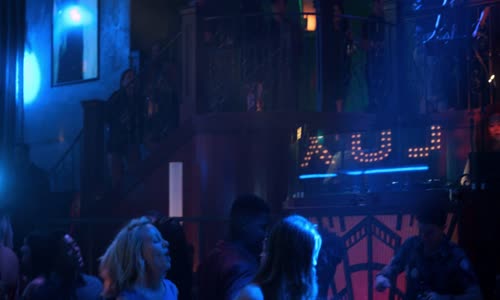Lucifer - (2020) S05E01 CZ tit 1080p - Šíleně smutný ďábel mkv
