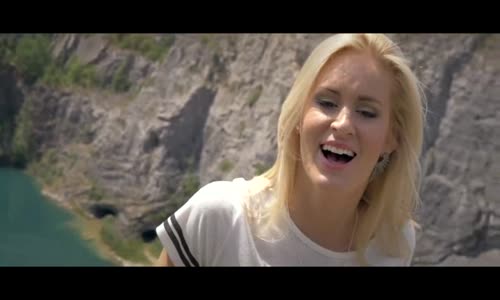 Marcus REVOLTA ft  Petra Huliaková - Svět se změní (prod  Revolta) CZ-EN [You Tube] 2016-07-10 (00 03 29) avi