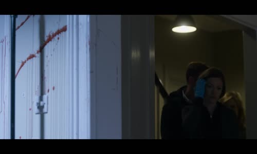 Černé zrcadlo S03E06 - Nenávist národa (CZ)_720p mp4
