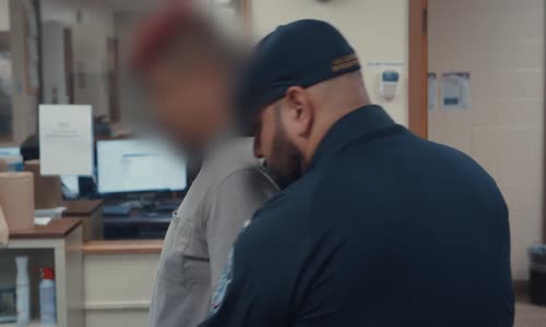 Border Force Americas Gatekeepers S06E03 1080p WEB h264-CODSWALLOP mkv