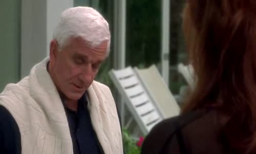 Utopenec na úteku (Leslie Nielsen, Richard Crenna, Kelly LeBrock-1998 Akčná-Komédia-Bdrip 1080p ) Sk dabing avi